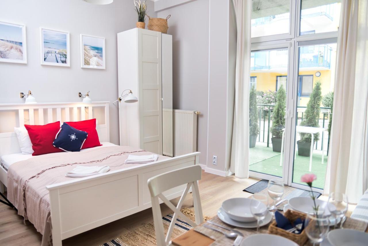 Portofino Seaside Apartments 미엥지즈드로예 외부 사진